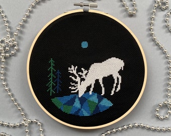 Modern Cross Stitch Pattern PDF - Magic Deer Silhouette, Counted Xstitch Chart Good for Beginners