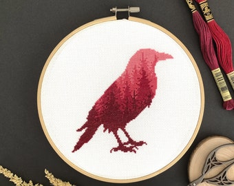 Modèle de point de croix Silhouette de forêt de corbeau gratuit | Motif de broderie main PDF numérique gratuit à télécharger