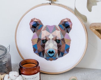 Modèle de point de croix ours géométrique (PDF) | Broderie animal moderne à télécharger