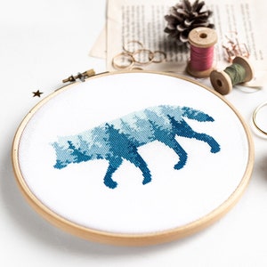 Wolf Cross Stitch Pattern PDF | Modern Hand Embroidery Design