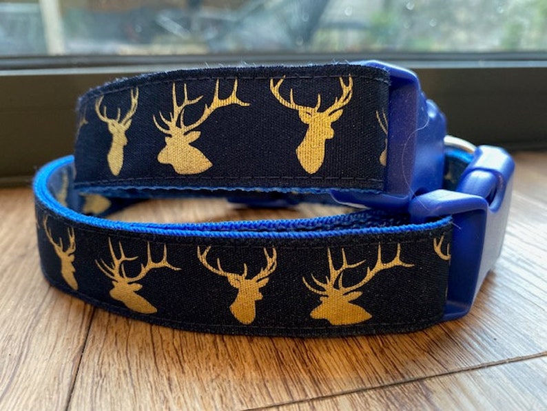 Dog collar, gold stags on navy image 1