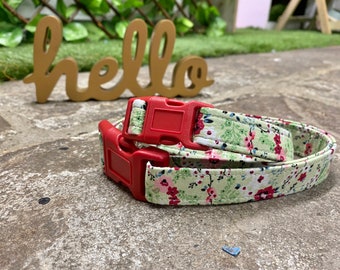 Dog collar floral green and red