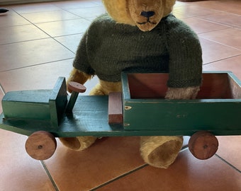 Ensemble de décoration douce : ours en peluche ancien et voiture ancienne en bois, fait main