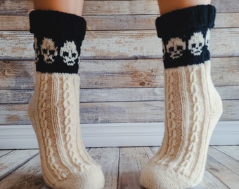 LOOM Twisted Skellies Socks / stockings / Fair Isle / women / teen / halloween / skulls / goth / Loom Knit Pattern PDF Instant Download ONLY