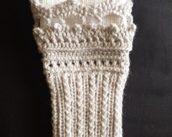 LOOM Knitting Patterns Fingerless Gloves: Tiara Lace (PDF Download)