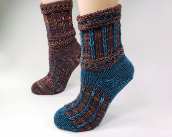LOOM Sticks and Stones Lounge Socks / house socks / teens / woman / knit / Loom Knitting Pattern PDF Instant Download ONLY