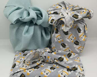 Lot de 3 furoshiki en coton de 50 cm uni et au motif du maneki-neko pour un emballage cadeau zéro déchet