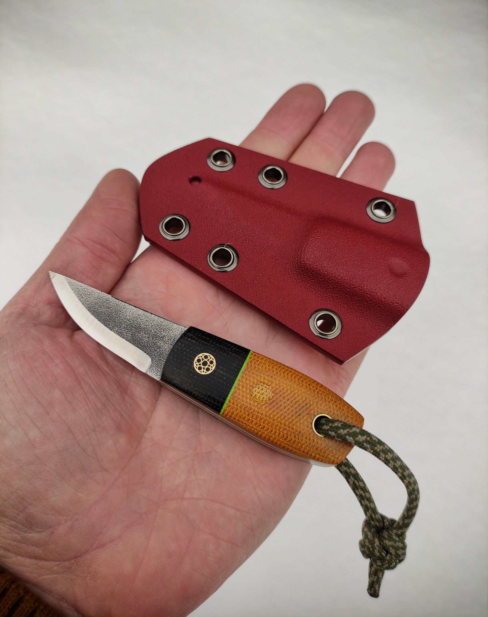 crkt minimalist tanto neck kinife crkt minimalist tanto neck kinife
