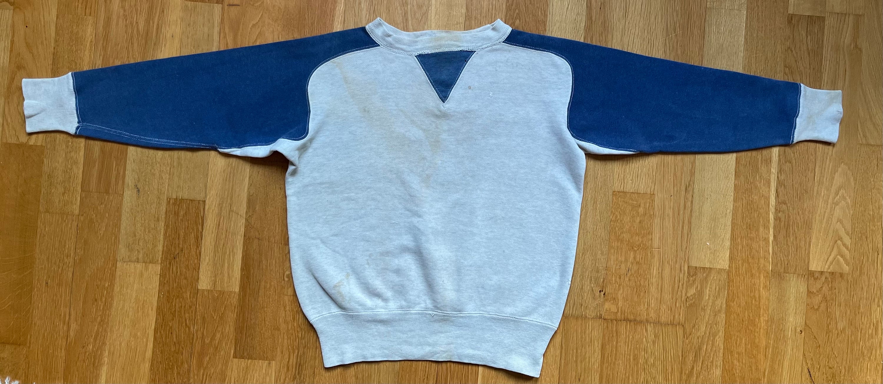 Rare Vintage 1940s Two-tone Sweatshirt Freedom Sleeve Double Rare Vintage 1940s Two-tone Sweatshirt Freedom Sleeve Double
