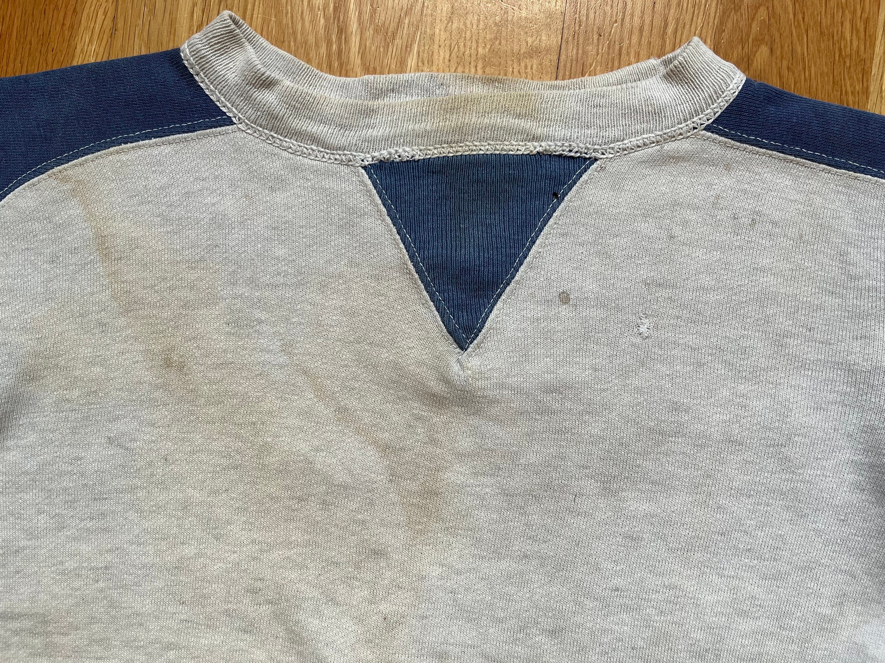 Rare Vintage 1940s Two-tone Sweatshirt Freedom Sleeve Double Rare Vintage 1940s Two-tone Sweatshirt Freedom Sleeve Double