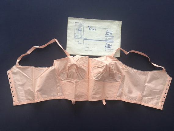 1930s bra, in original state, brandnew with packag