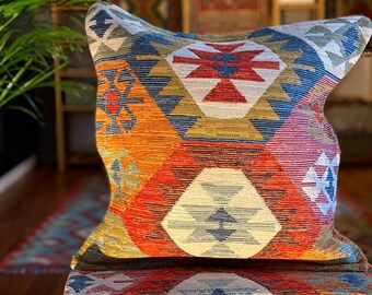 Kilim Pillow Cover – Ram's Head | Cotton | 18x18 inches