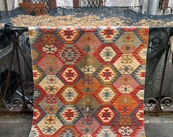 Reversible Cotton Kilim Rug: Ram's Head Abundance Motif - 4x6 ft
