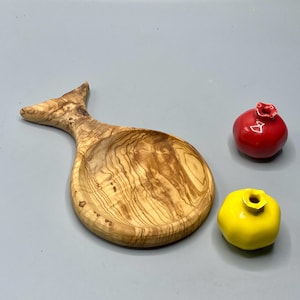 Handmade Olive Wood Chubby Fish-Shaped Dish – Natural Rustic Serving or Decorative Tray