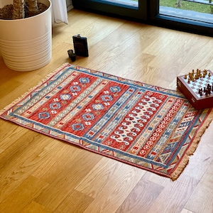 Worm Motif Kilim Rug: 2x3 ft Reversible Cotton Accent Rug Washable