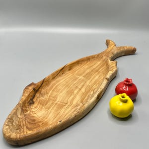 Handmade Olive Wood Fish-Shaped Dish – Natural Rustic Serving or Decorative Tray
