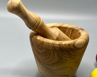 Handmade Olive Wood Mortar and Pestle – Rustic Spice Grinder