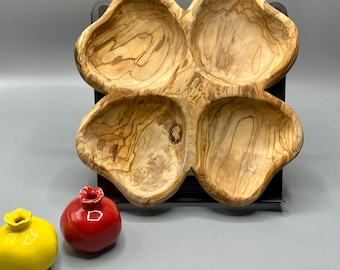 Handmade Olive Wood Clover Serving Tray – Divided Wooden Appetizer Plate 25 cm