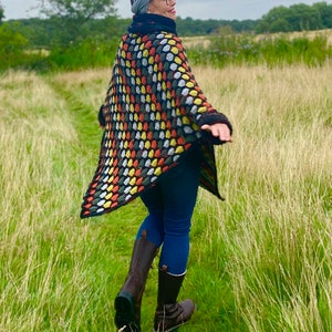 PDF knitting pattern for beginners.Hand knitted Colourful,Oversized Honeycomb Poncho Knitting pattern. Easy to follow instructions and chart image 6