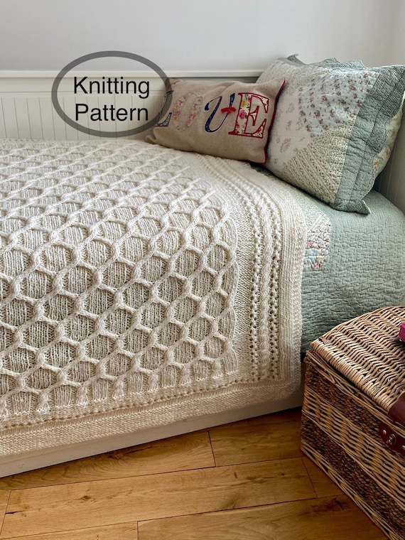 PDF knitting pattern in English Trellis knitted  and written