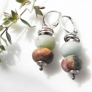 Rustic Silver Amazonite Earrings, Matte Gemstone Earrings, Aqua Gemstone Hoops, Oxidized Silver Stone, Raw Gemstone Earrings, Grey, Brown afbeelding 3