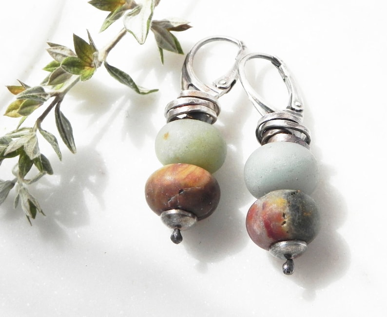 Rustic Silver Amazonite Earrings, Matte Gemstone Earrings, Aqua Gemstone Hoops, Oxidized Silver Stone, Raw Gemstone Earrings, Grey, Brown afbeelding 3