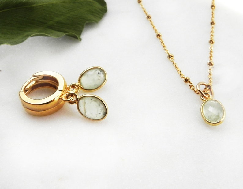 Light Green Prehnite Golden Necklace, Small Gem Pendant Gold Plated Silver 925, Minimal Gold Necklace with Prehnite Charm, Prom Necklace afbeelding 3