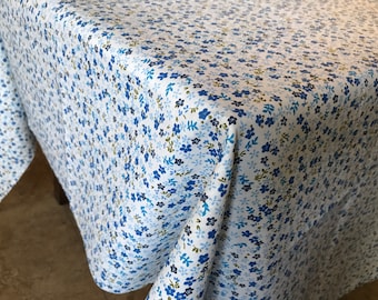 Small Flowers Allover Cotton Tablecloth / Home / Wedding / Picnic / Diner / Holiday / School / Baby / Convention Booth / Event Table Décor