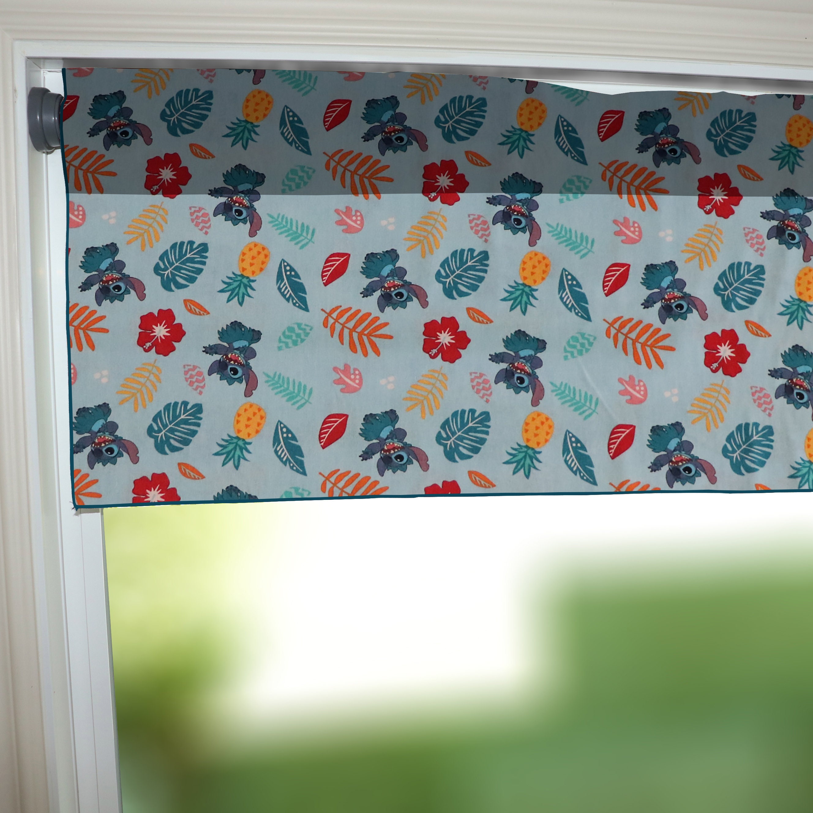 Lilo et Stitch sur le thème 100% Coton Fenêtre Valance 42 Panneau rideau  large / Enfants / Chambre / Nursery Fenêtre Traitement Décor -  Canada