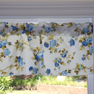 Vintage Floral Flowers Large Roses Cotton Window Valance 58 Inch Wide / Kitchen / Bedroom / Classroom / Diner / RV / Home Window Décor