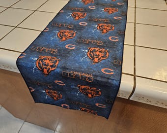 Chicago Bears 100% Cotton Table Runner / Home Dining Table Décor / Sports Events / Holidays and Parties / Tailgate / Football Fans