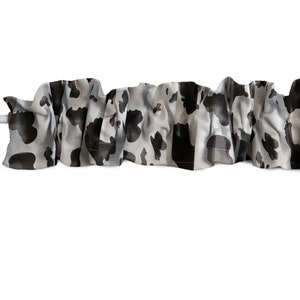 Estampado de vaca Cortina de algodón Sleeve Topper con volantes por encima y por debajo del bolsillo / Cocina y dormitorio Tratamiento de ventanas / Pedir personalizar
