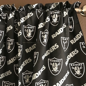 Cenefa o cortina deportiva de fútbol de Los Vegas Raiders de 58" de ancho