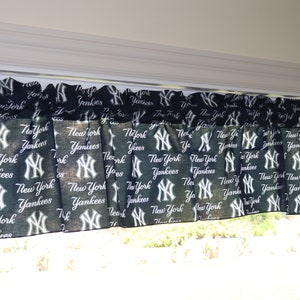 New York Yankees Baseball Sports Team Cotton Window Valance or Curtain / Kitchen / Bedroom / Classroom / Diner / RV / Home Window Décor