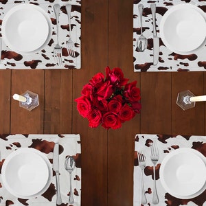 Cow Print Cotton Placemats Home Dinner Table Décor 13&quot; x 19&quot; (4-pack)