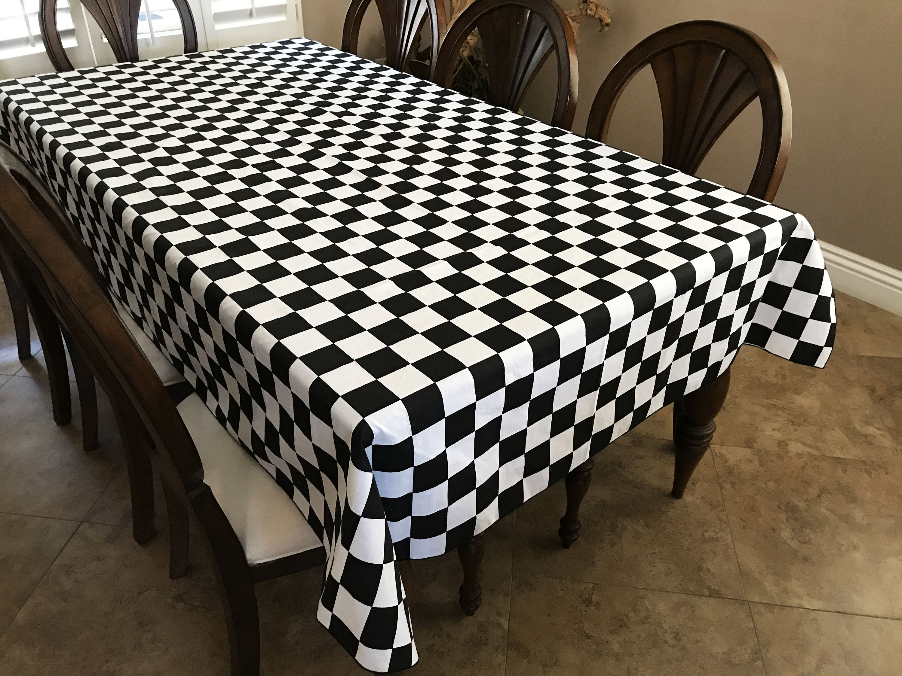 Black and white check tablecloth deals