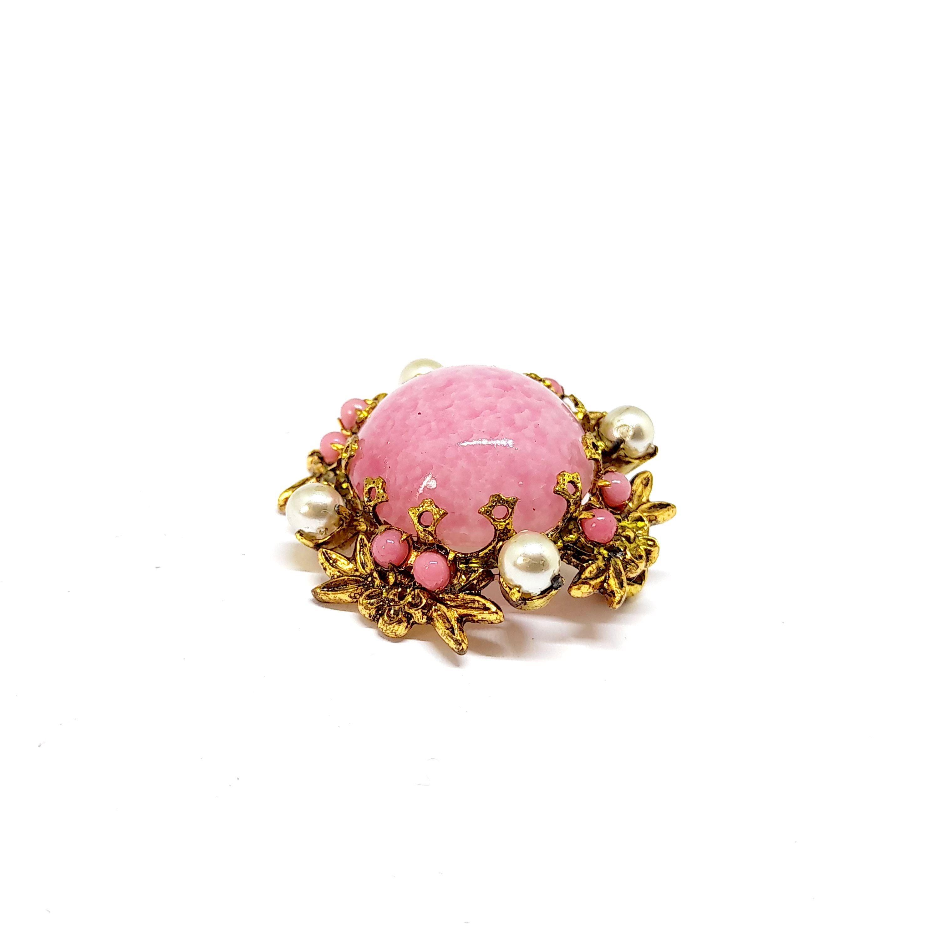 Pink Glass Brooch 1970s Gold Tone Faux Pearl Mottled Peking Glass Round
