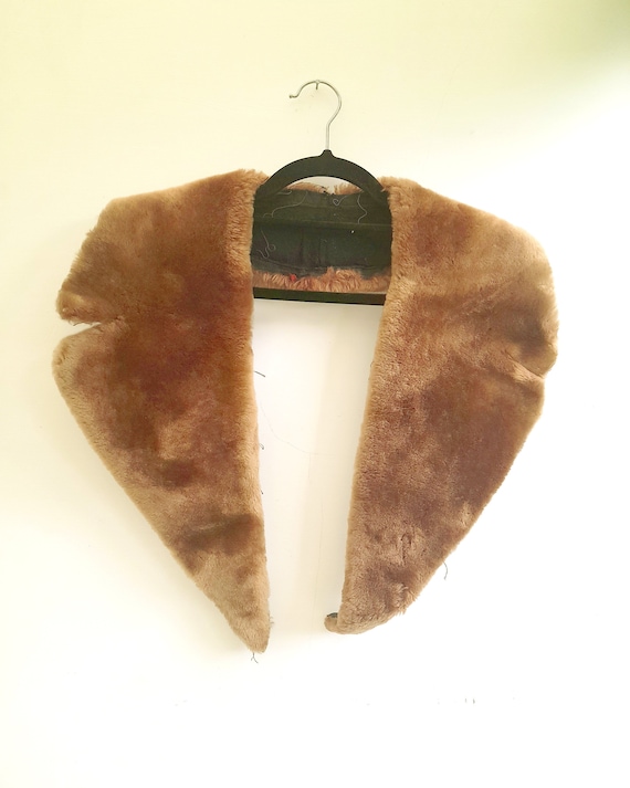 Vintage Fur Collar 1960s Lamb Fur for Coat or Jac… - image 1