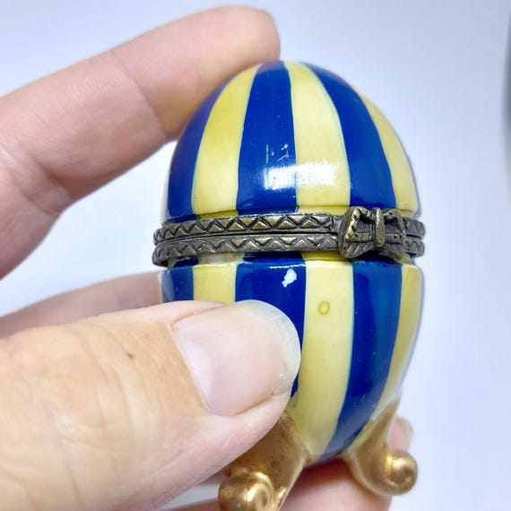 Boîte à Bijoux Ancienne En Porcelaine - Œuf Décoratif Blanc, Bleu Et Doré - Occasion
