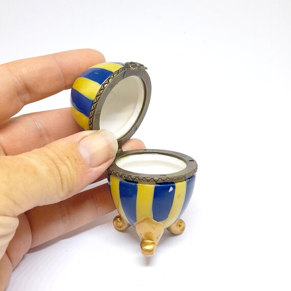 Yoyo avec lumière - Jeux - Jouets Yoyo avec lumière - Jeux - Jouets