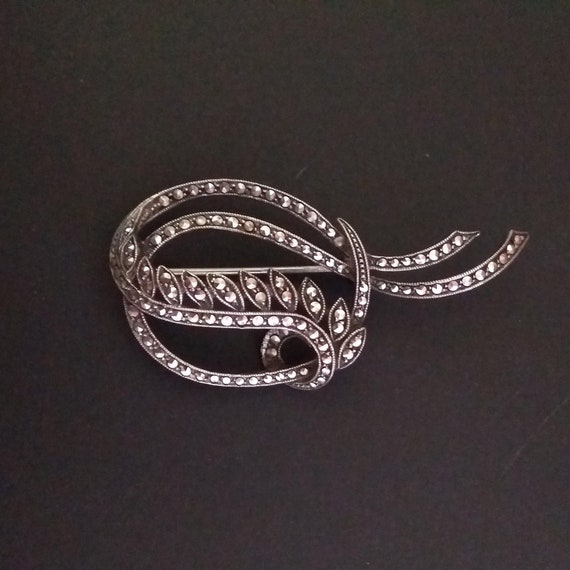 Sterling Silver Marcasite Brooch 1950s Curl Leaf F