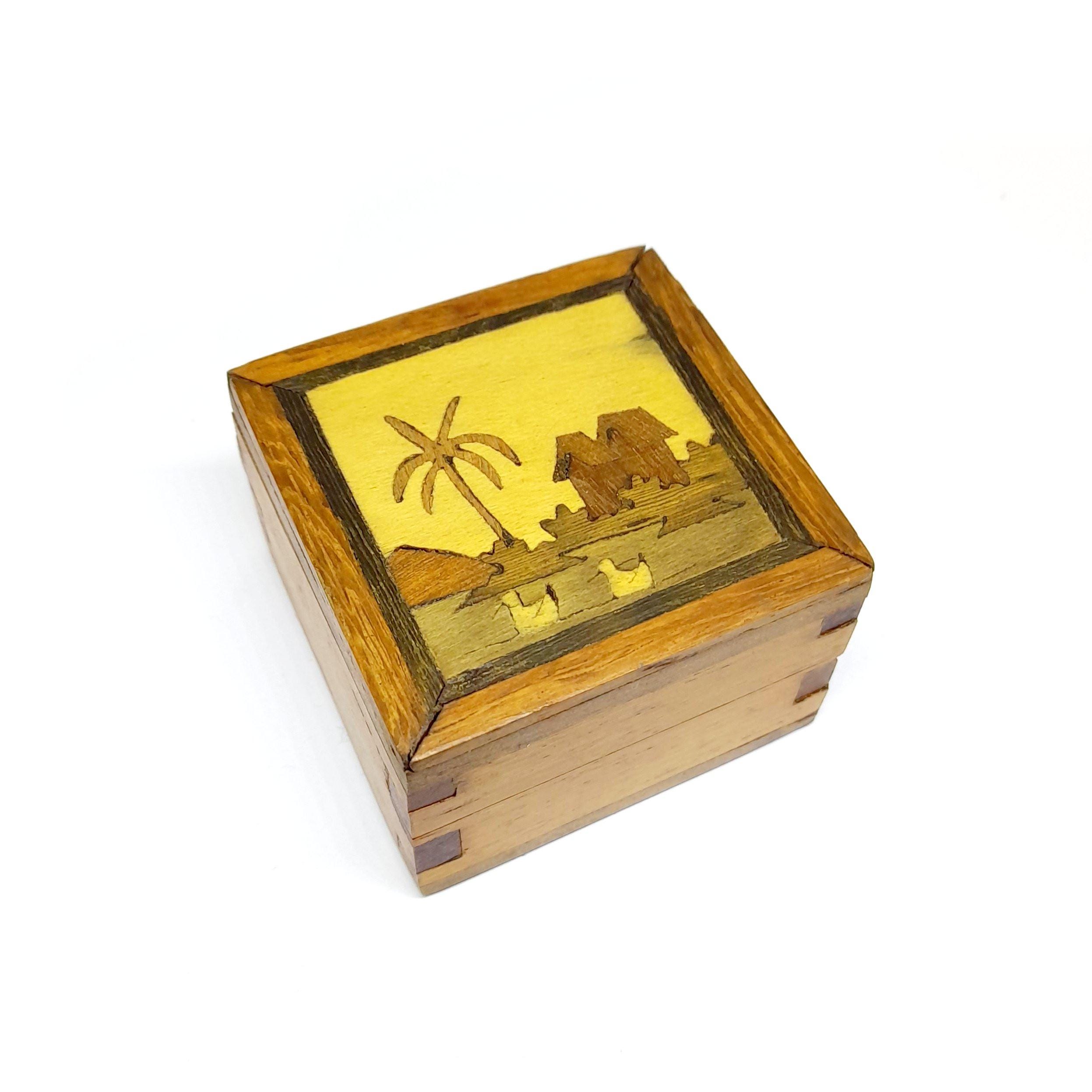Boîte à Bijoux Vintage En Bois Marqueterie Croisée - Décoration Ancienne