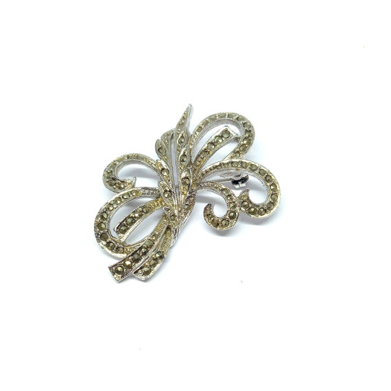 Marquisette brooch deals