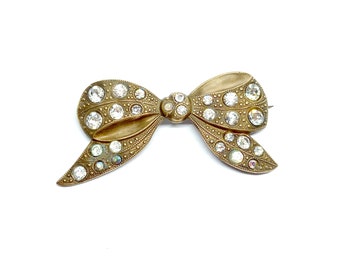 Pisces Brooch Double Fish Zodiac Jewellery Astrology Star