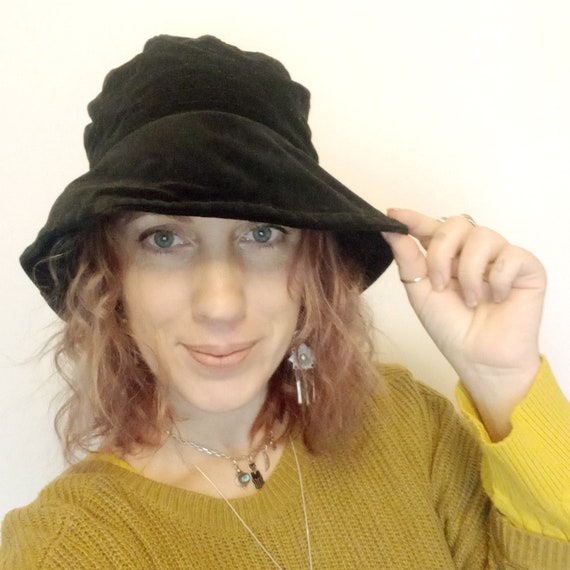 ( Y2K) crushed velvet bucket hat Juicy Couture Y2K Velvet Bucket Hat ? lovely velvet... | Depop main image 4