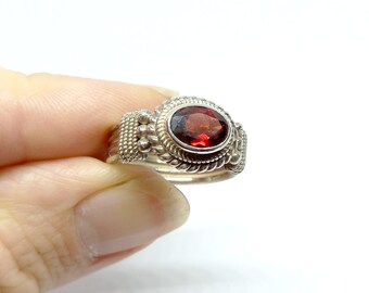 スターリングシルバーガーネットリングオーバルレッドストーンワイド