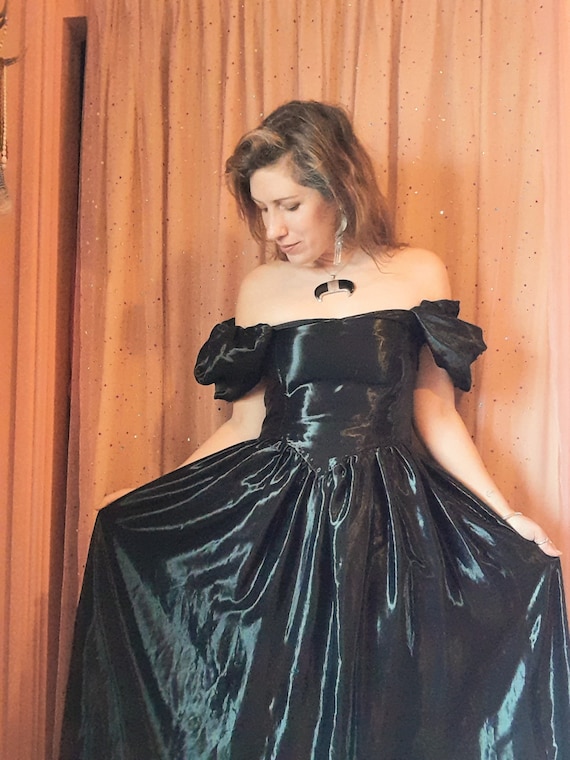 Vintage Black Ballgown Off Shoulder Puffy Sleeves 