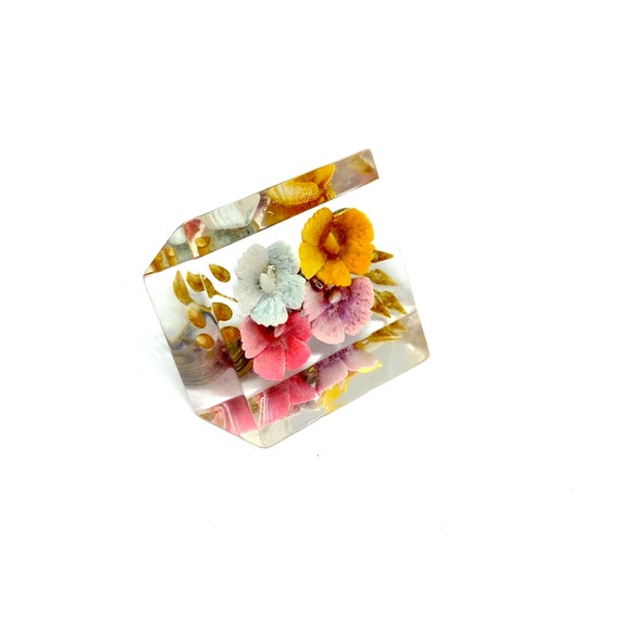 Lucite Flower Brooch 1950s Jewellery Reverse Carv… - image 5