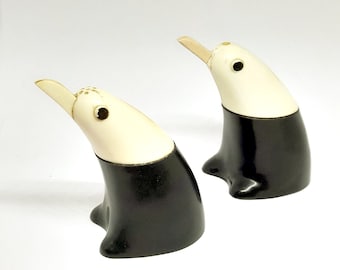 Vintage Bakelite Penguin Salt & Pepper Set 1940s Table Decor Condiment Shakers