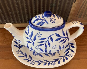 Vintage California Pantry Teapot and Plate Set
